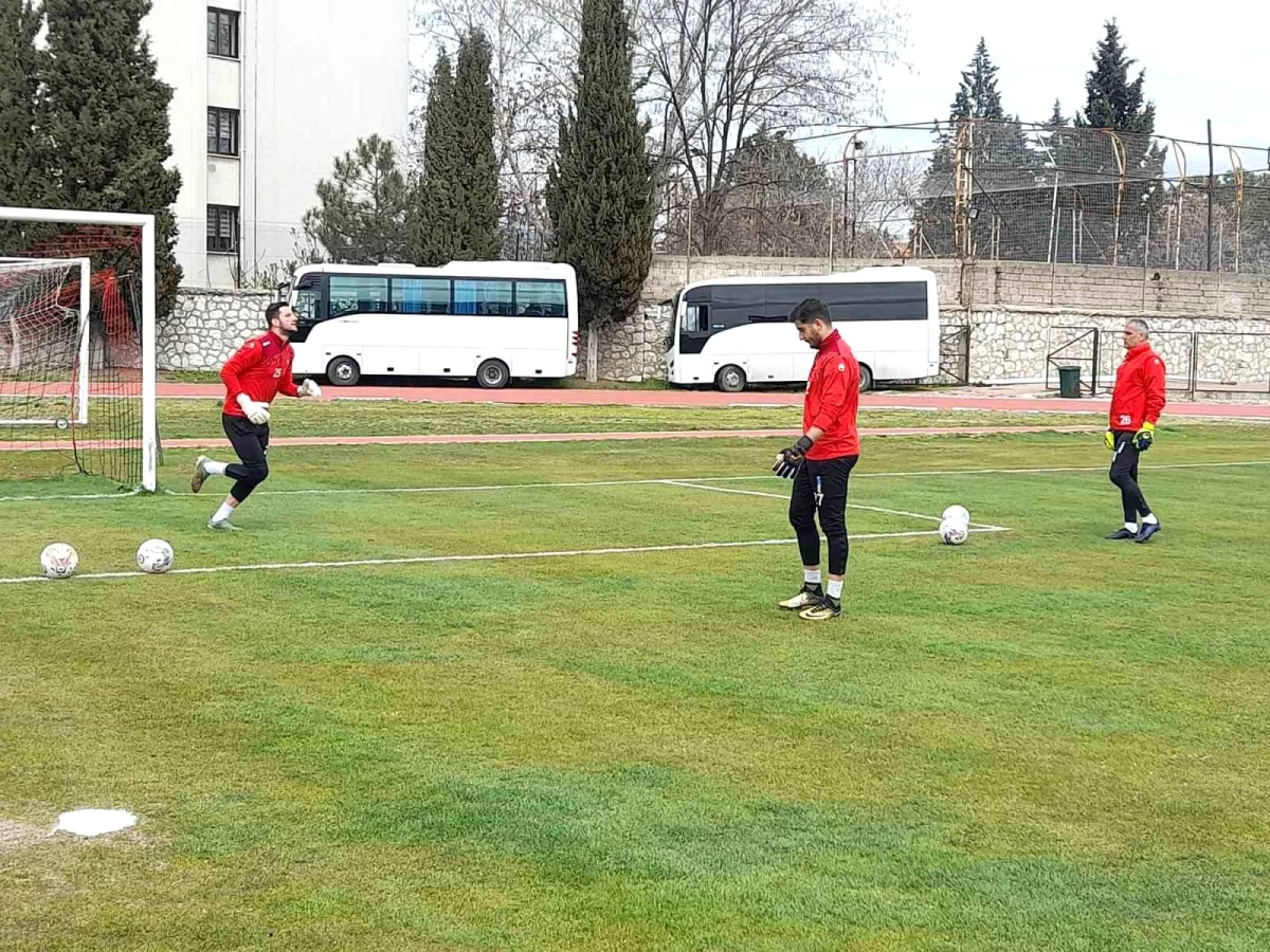 Uşakspor, Vanspor maçı hazırlıklarına başladı