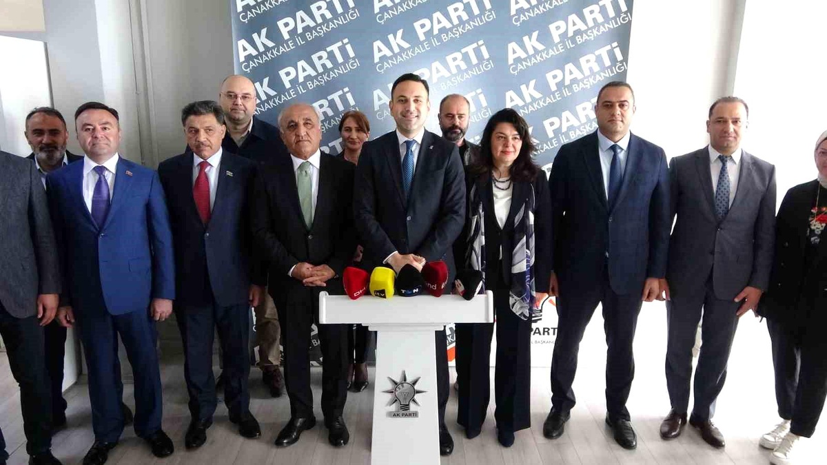 Azerbaycan heyeti AK Parti Çanakkale İl Başkanlığını ziyaret etti