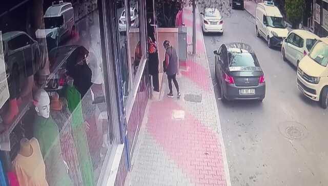 63 yaşındaki kadının evine girip altınlarını çaldılar