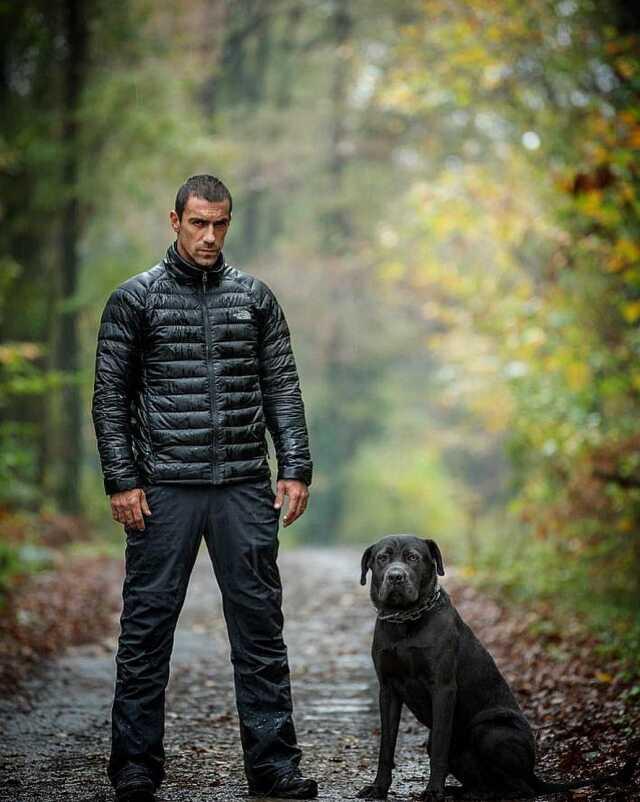 Aşka gelen İbrahim Çelikkol, sevgilisini öptüğü anı paylaştı