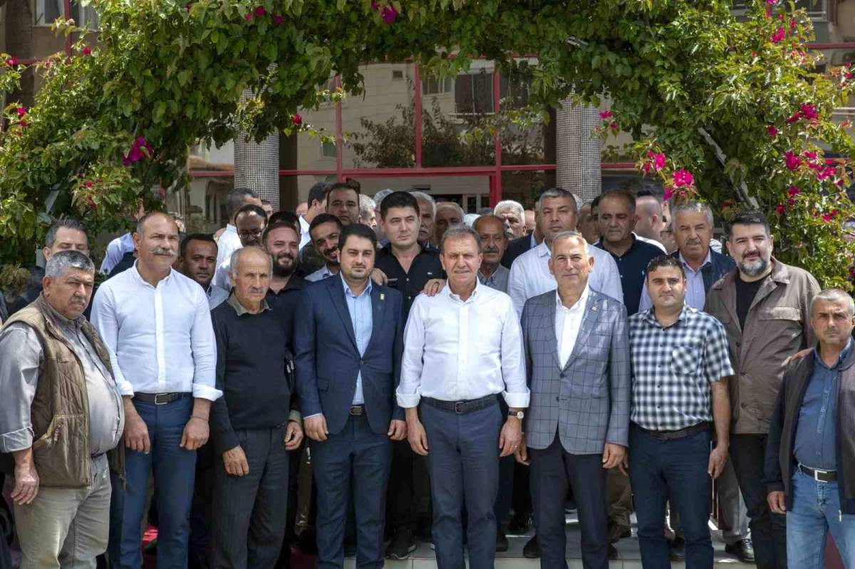 Mersin Büyükşehir Belediye Başkanı Anamur\'da vatandaşlarla bir araya geldi