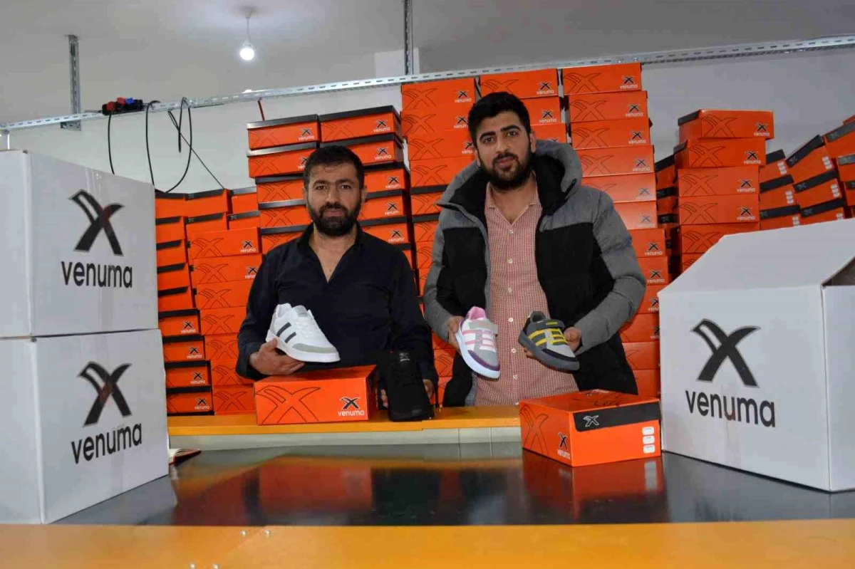 Doğu Anadolu Bölgesinin İlk Spor Ayakkabı Üretim Fabrikası Bitlis\'te Kuruldu