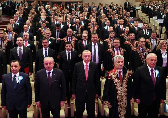 Cumhurbaşkanı Erdoğan 'sivil anayasa' mesajı: Seçimden sonra Meclis gündemine taşıyacağız Cumhurbaşkanı Erdoğan 'sivil anayasa' mesajı: Seçimden sonra Meclis gündemine taşıyacağız