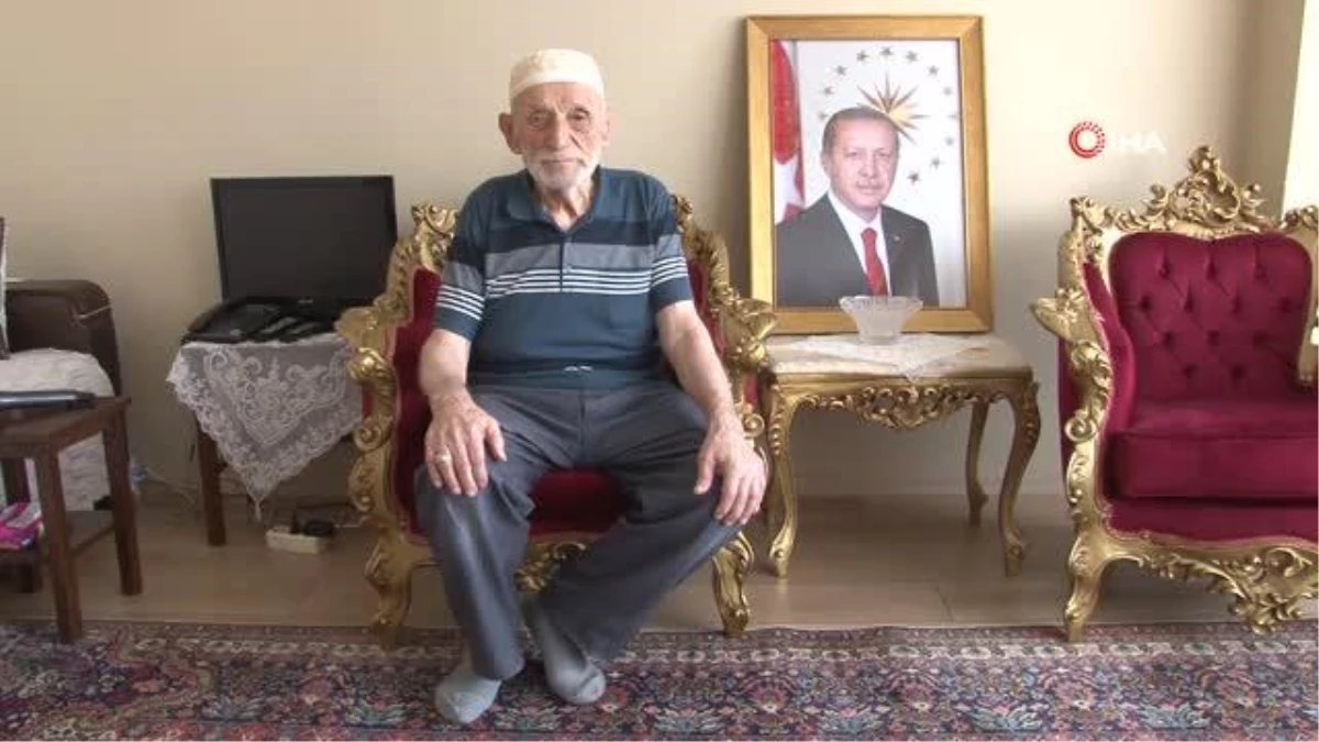 85 yaşındaki Hüseyin Dede, Cumhurbaşkanı Erdoğan\'ın aramasıyla sevindi