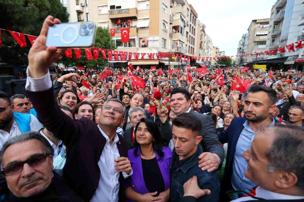 Buca Belediye Başkanı ve CHP Grup Başkan Vekili Forbes Sevgi Yolunda Vatandaşlarla Buluştu