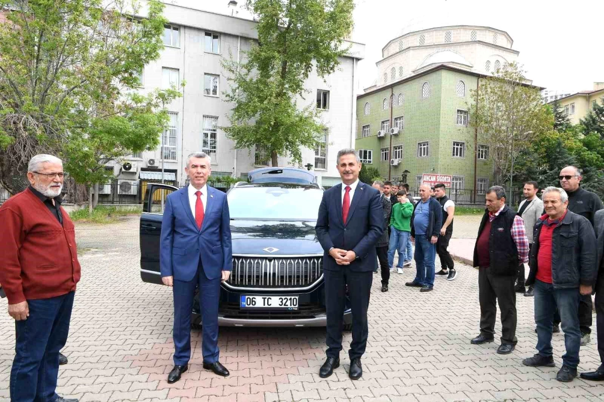 Türkiye\'nin yerli ve milli arabası Togg Mamak\'ta sergilendi