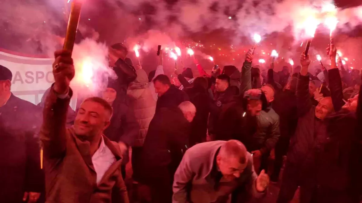 Bandırmaspor Taraftarlar Derneği 10.5 Bandırmalılar Gününü Kutladı