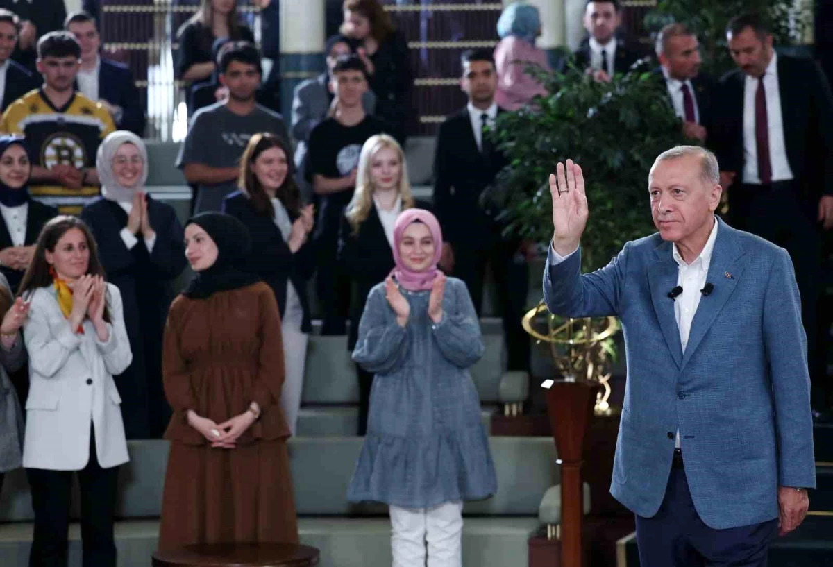Cumhurbaşkanı Erdoğan: "HÜDA PAR\'ın terör örgütüyle alakası yok, öyle olsa birlikte yol yürümemiz mümkün olmazdı"