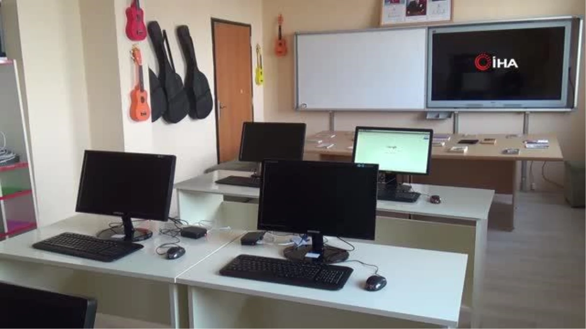 Bitlis\'teki Köy Okulunda Robotik Kodlama Sınıfı Kuruldu