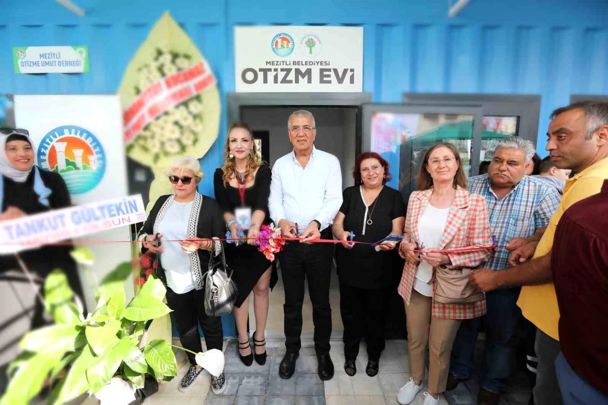 Mezitli'de otizm evi açıldı