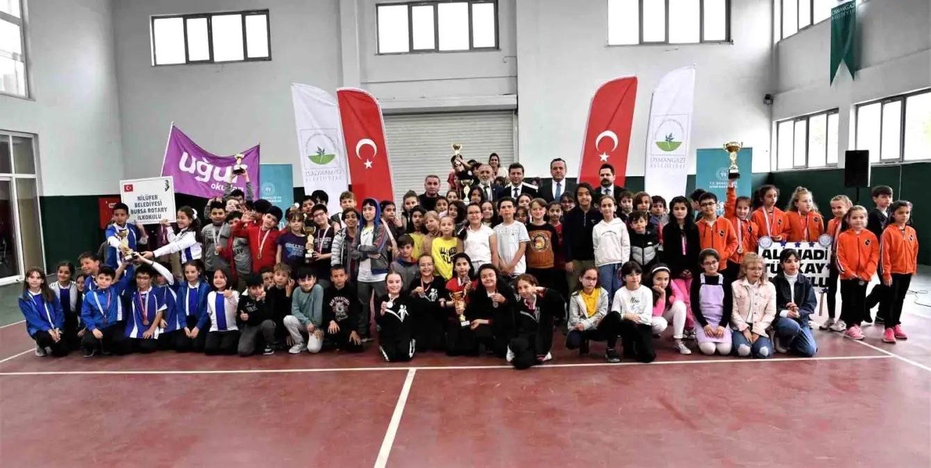 Osmangazi Belediyesi İlkokullar Arası Satranç Turnuvası Düzenledi