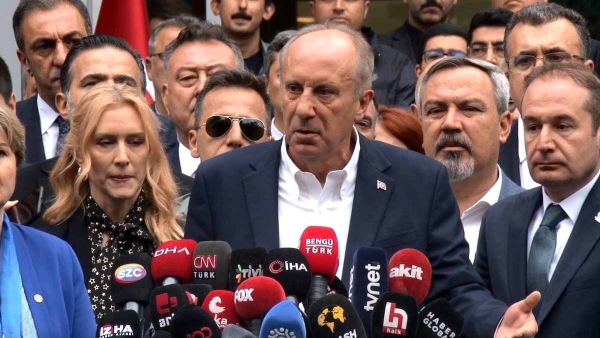 Muharrem İnce Cumhurbaşkanı adaylığından çekildiğini açıkladı
