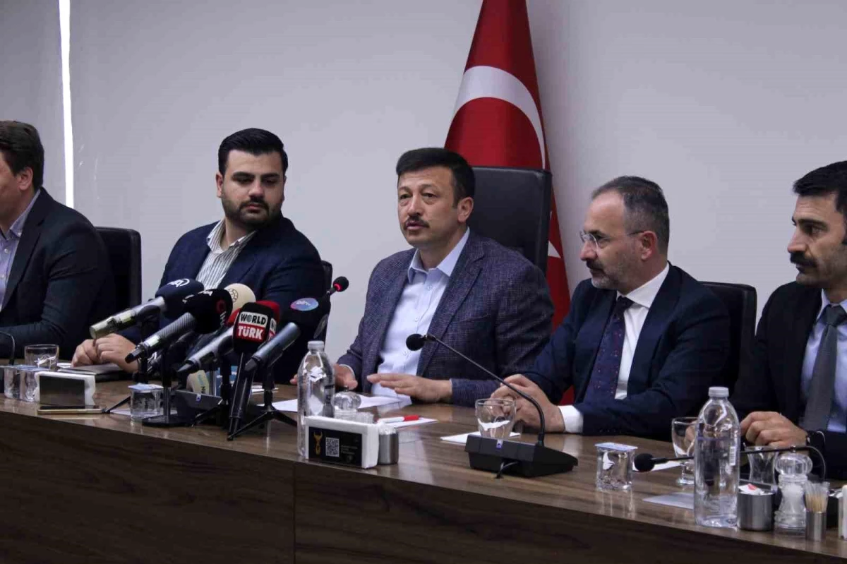 AK Parti İzmir\'den İzmirlilere 5 yıllık proje sözü