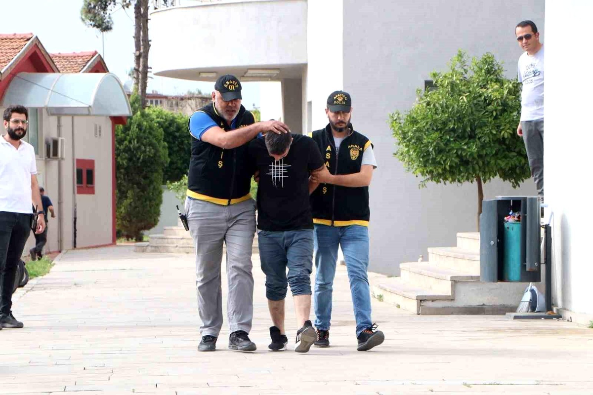 AK Parti Adana Milletvekili Adayı Tehdit Edildi