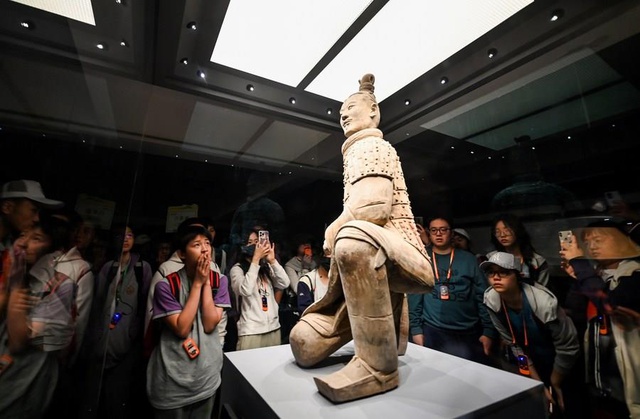 Çin'in Ünlü Terracotta Savaşçıları'nı 100 Milyondan Fazla Kişi Ziyaret Etti