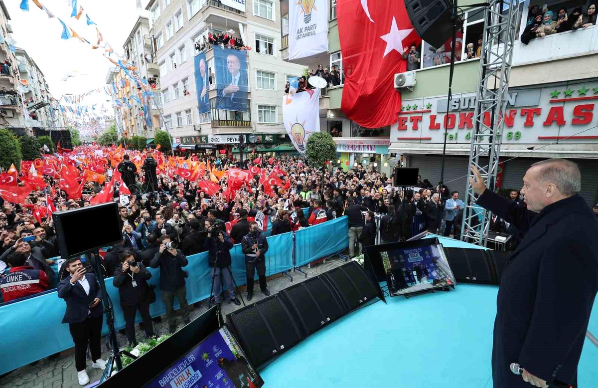 Erdoğan: İstanbul koltuğuna kasetle oturanlara geçit vermeyeceğiz