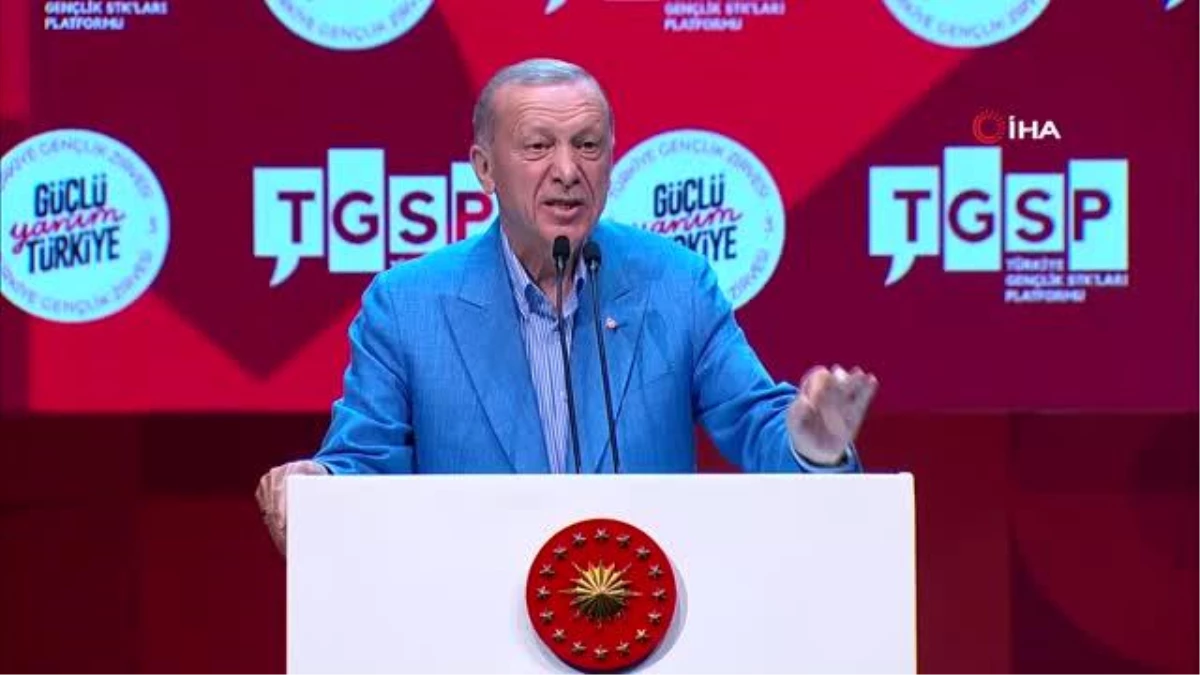 Cumhurbaşkanı Erdoğan: "LGBT gibi sapkın yapılara destek verenlerle sizlere iftira atanlar aynı kesimdir"
