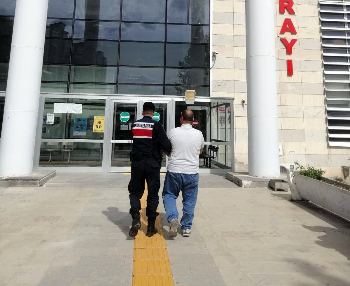 Elazığ\'da Kesinleşmiş Hapis Cezaları Bulunan 3 Zanlı Yakalandı
