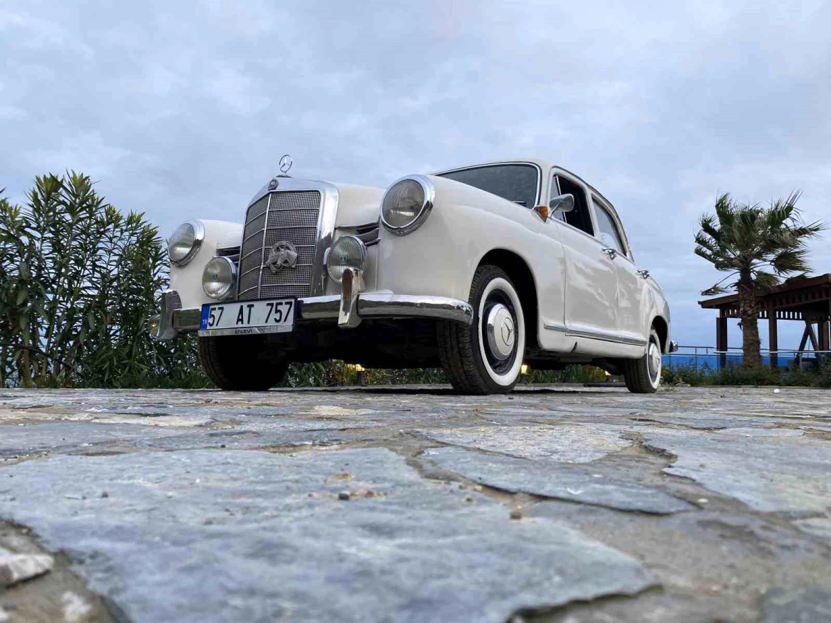 Sinoplu Yazarın 1957 Model Klasik Otomobili 100 Bin Euro Değerinde
