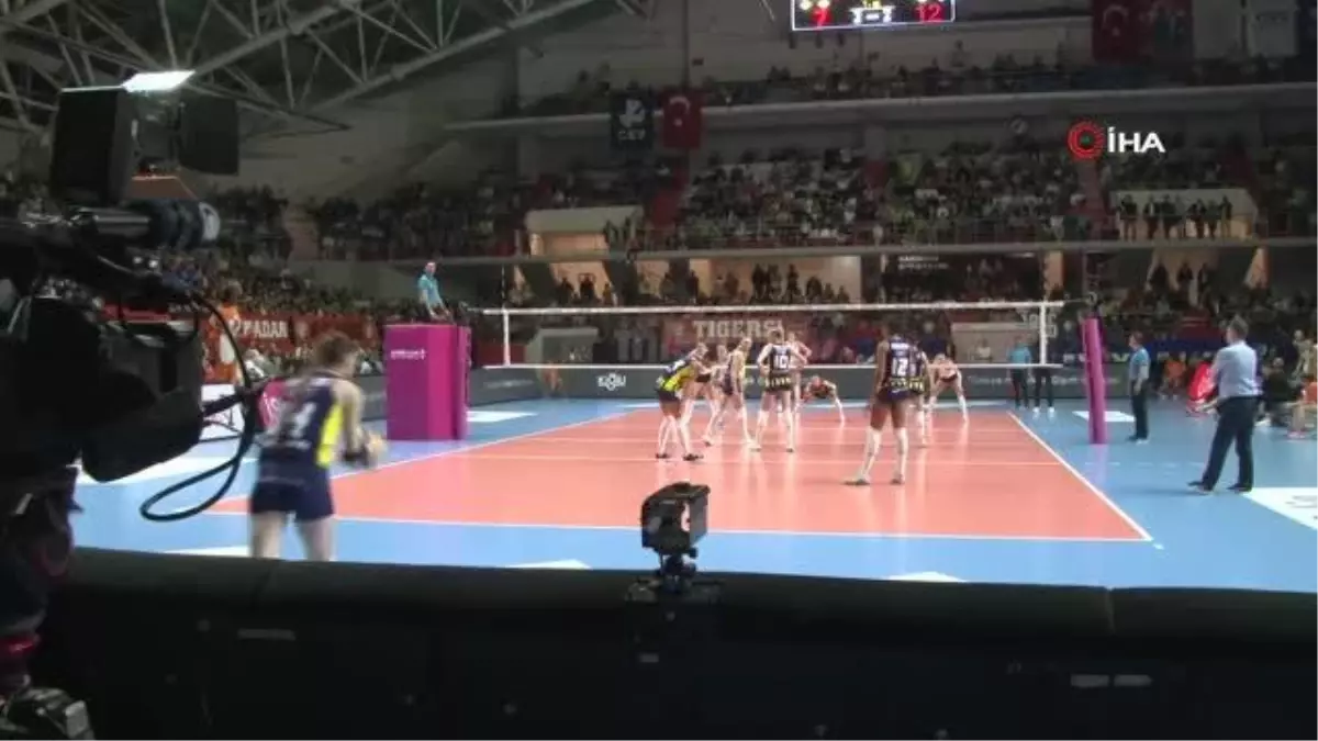 Fenerbahçe Kadın Voleybol Takımı 6. kez şampiyon oldu