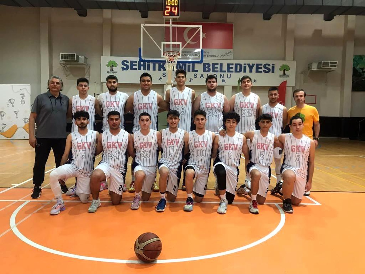 Gaziantep Kolej Vakfı Özel Liseleri 19 Mayıs Basketbol Turnuvasında Şampiyonluğu Kazandı
