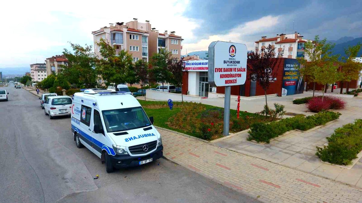 Denizli Büyükşehir Belediyesi, hasta ve engellileri oy kullanmak için sandığa götürecek
