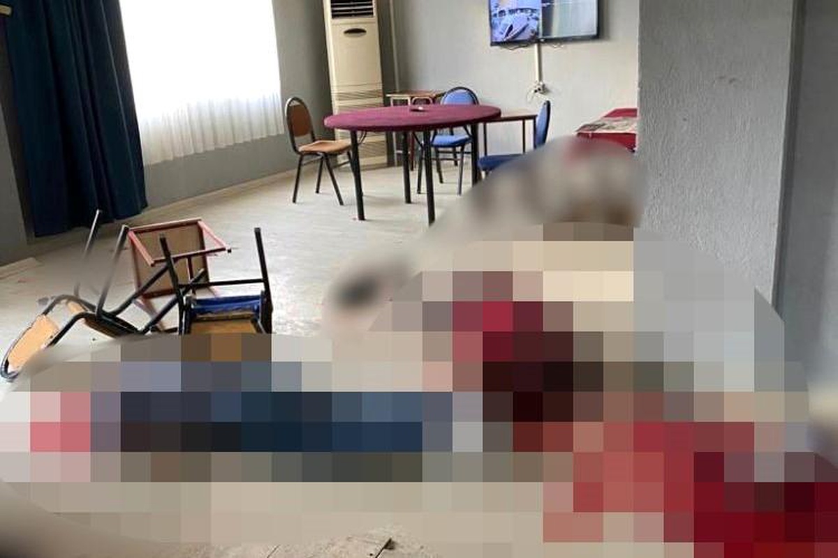 İzmir\'de Kıraathanede Silahlı Saldırı: 5 Ölü, 2 Yaralı