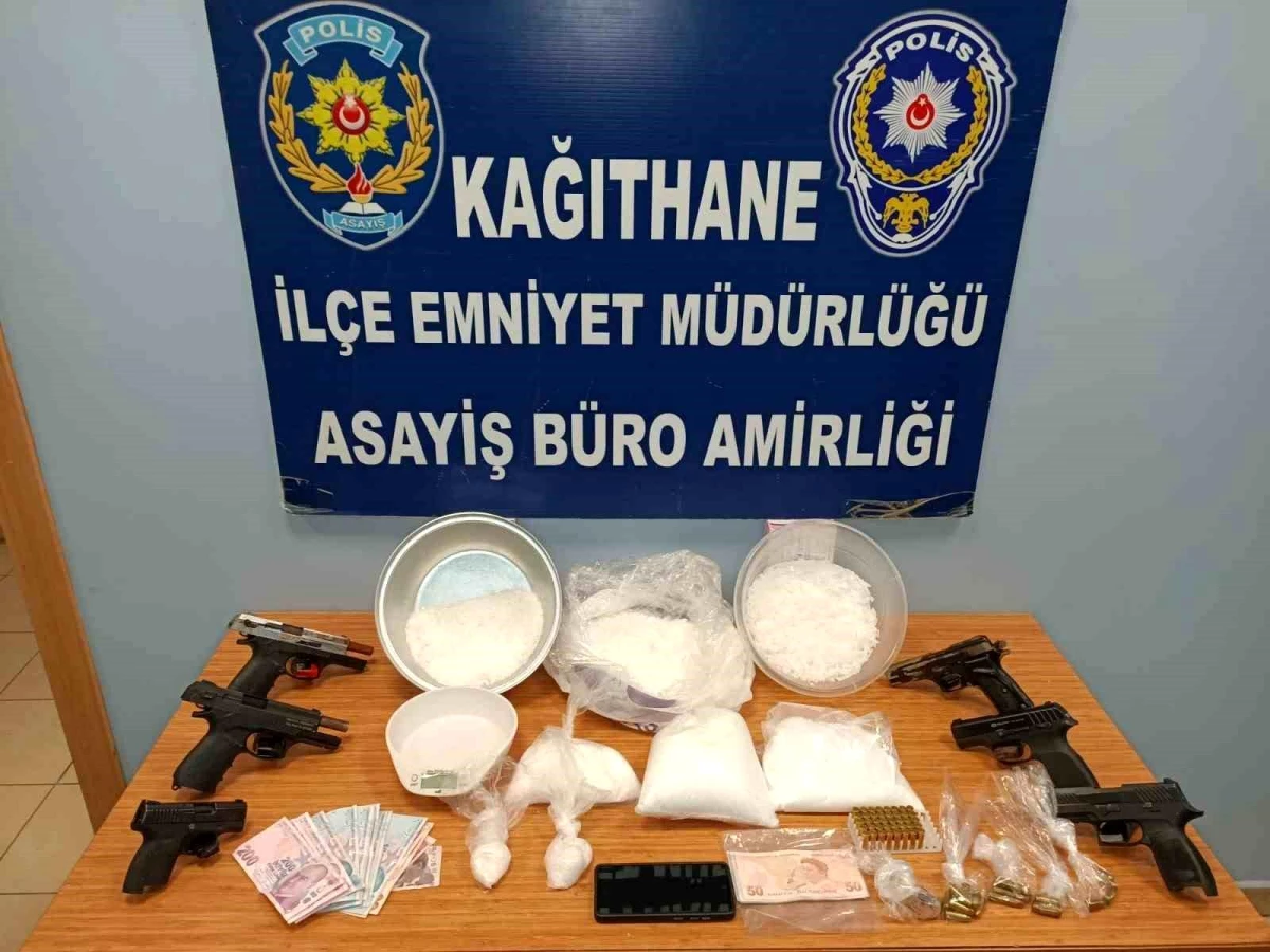 Kağıthane\'de Uyuşturucu Operasyonu: 2 Kişi Yakalandı