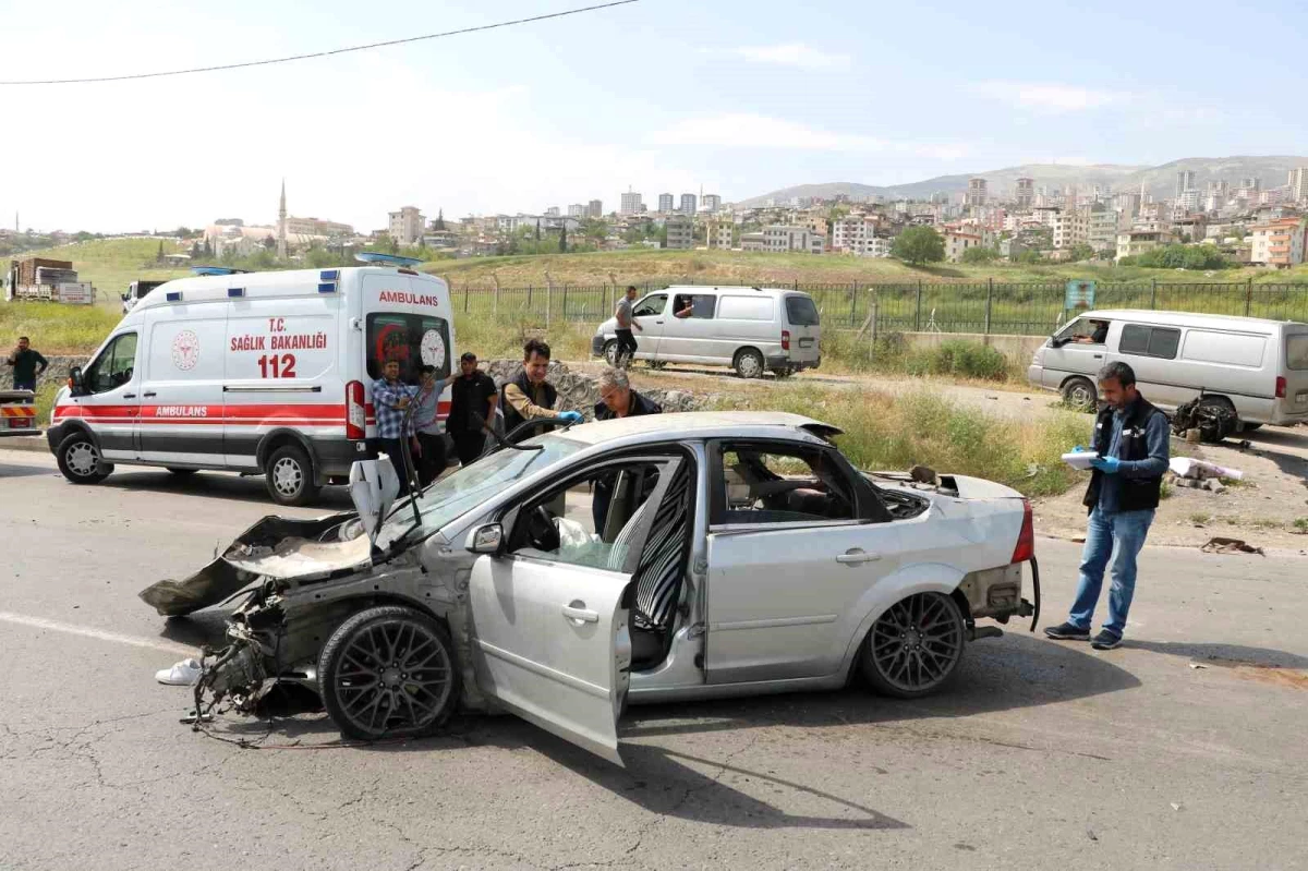 Kahramanmaraş\'ta trafik kazası: 2 ölü, 2 yaralı