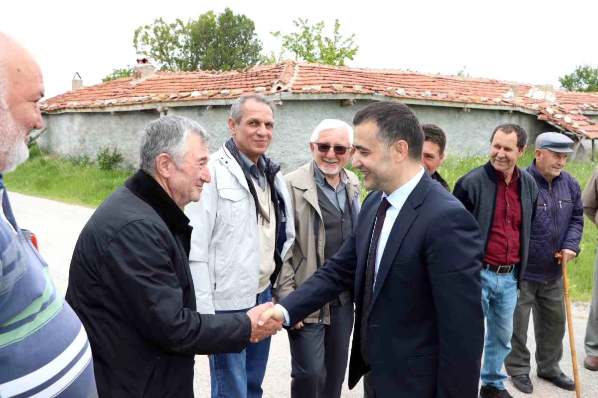 Afyonkarahisar Kaymakamı köylerde hizmet kalitesinin arttırılması için çalışmalar yapıyor