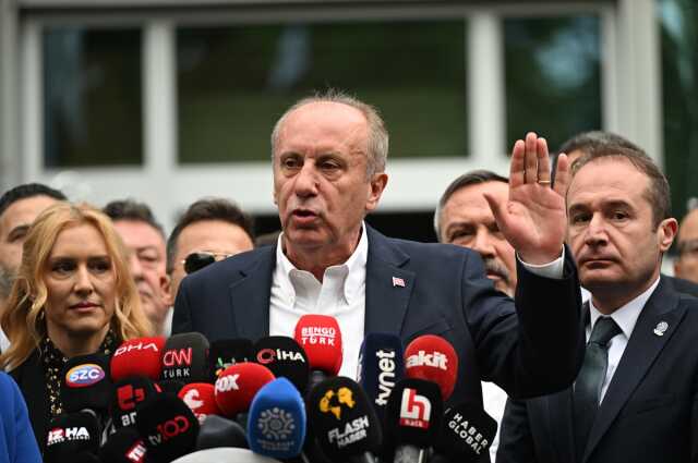 Son Dakika! İnce'nin adaylıktan çekilmesine ilişkin resmi evraklar YSK'ya teslim edildi Son Dakika! İnce'nin adaylıktan çekilmesine ilişkin resmi evraklar YSK'ya teslim edildi