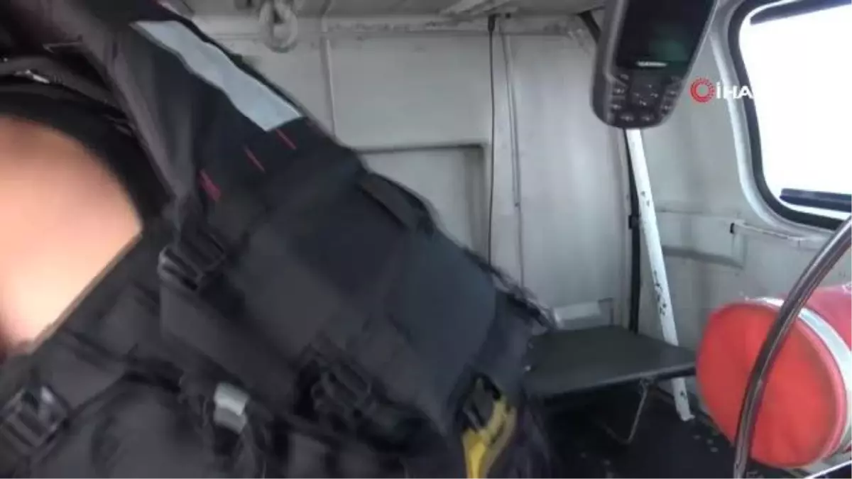 Tayvanda mahsur kalan balıkçılar helikopterle kurtarıldı