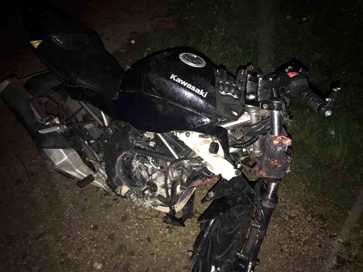 Akyazı\'da Alkollü Sürücüden Motosiklete Çarpma