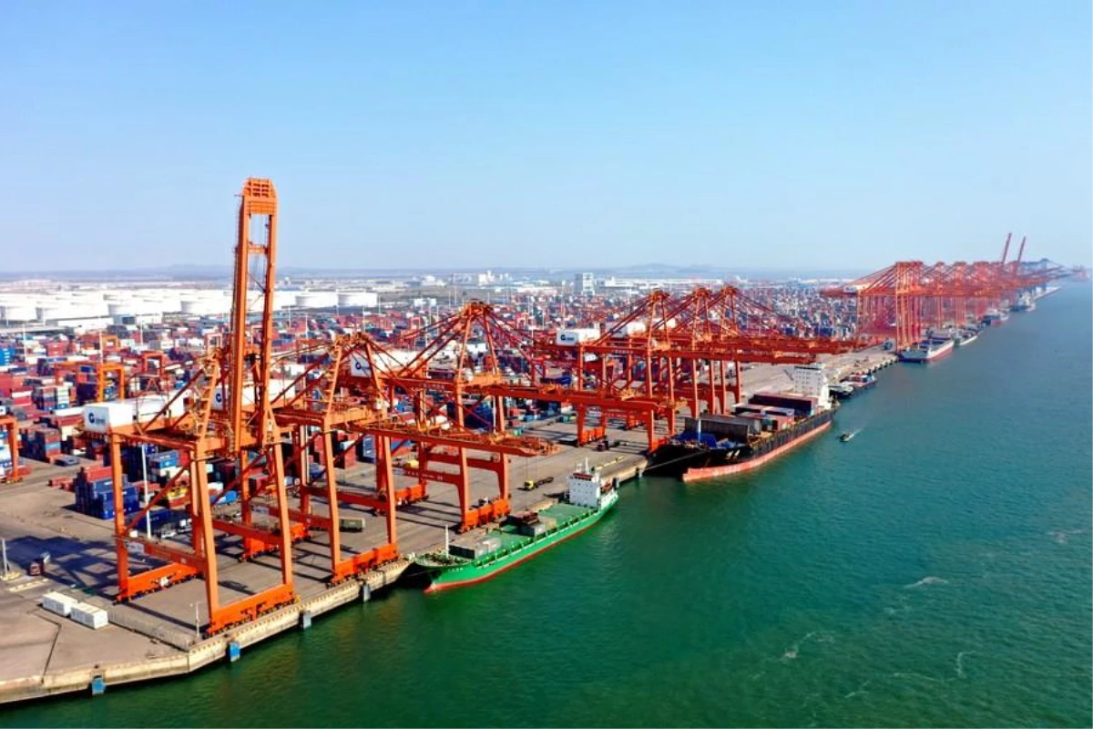 Çin\'de Kara-Deniz Ticaret Koridoru Üzerinden 300.000\'den Fazla Konteyner Sevk Edildi