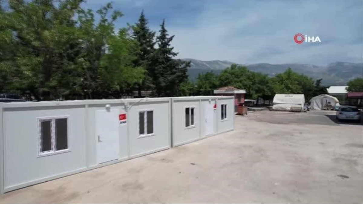 Depremin merkezi Kahramanmaraş\'ta oy kullanılacak konteynerler seçime hazır