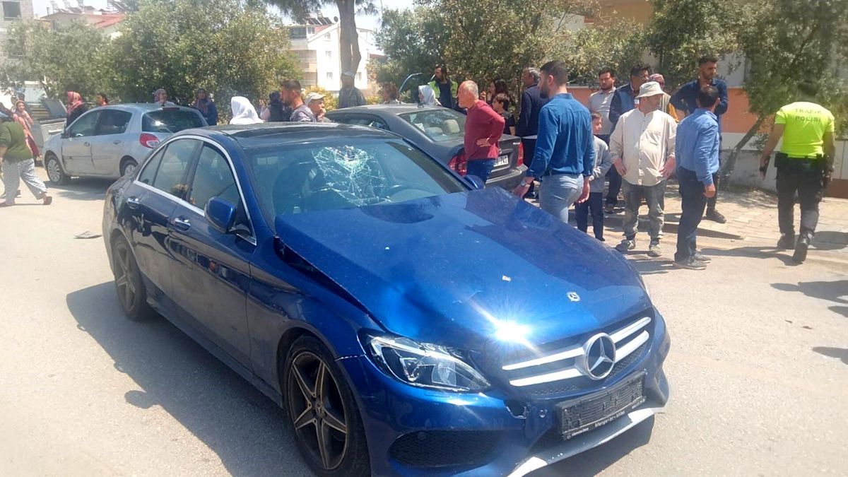 Didim\'de trafik kazası: 12 yaşındaki çocuk hayatını kaybetti