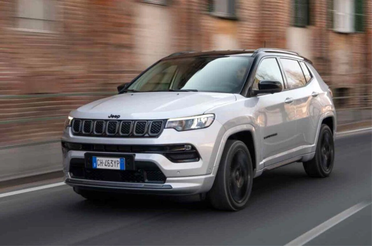 Jeep Renegade ve Compass e-Hybrid Türkiye yollarına çıktı