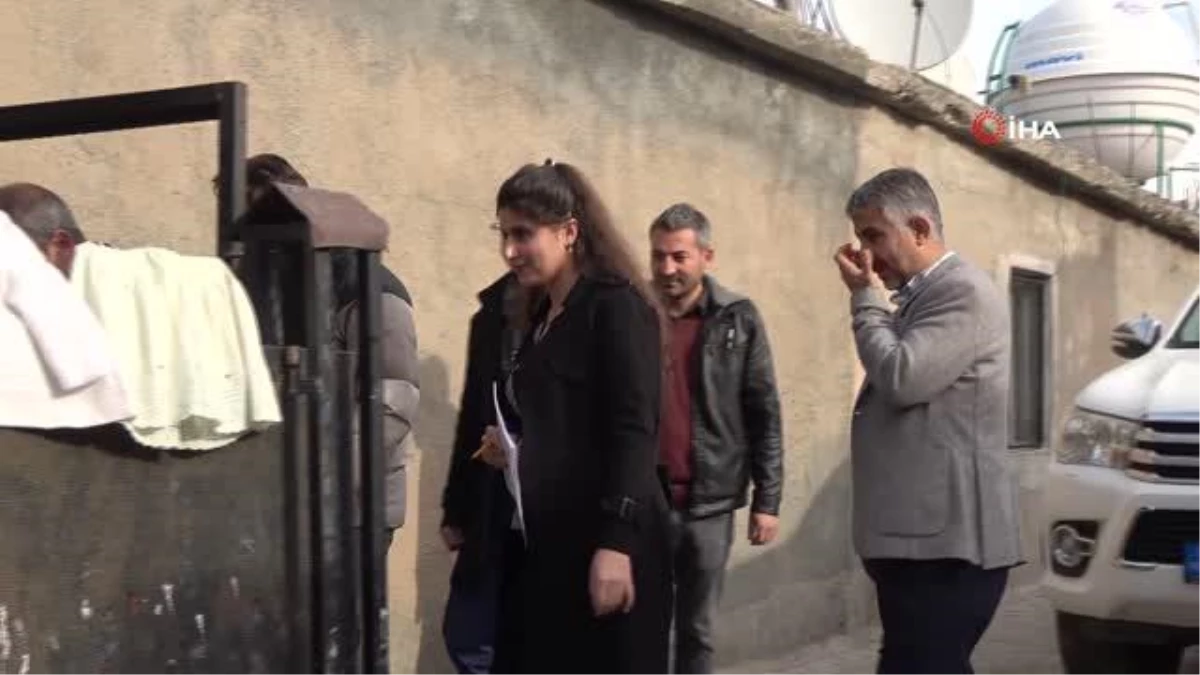 Kamu görevlileri Şırnak\'ta vatandaşları ziyaret ederek sorunları çözüyor