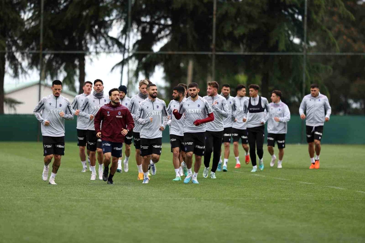 Trabzonspor Fenerbahçe maçı hazırlıklarını sürdürüyor