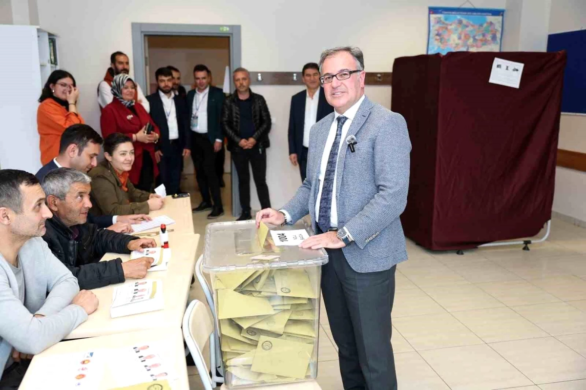 Hacılar Belediye Başkanı Bilal Özdoğan Oyunu Kullandı