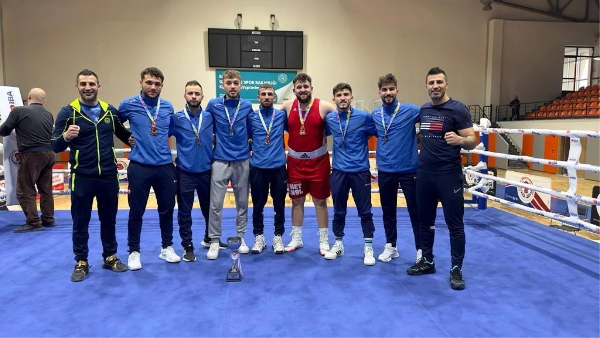 Bayburt Üniversitesi, Türkiye Üniversiteler Arası Boks Şampiyonasında 2. oldu