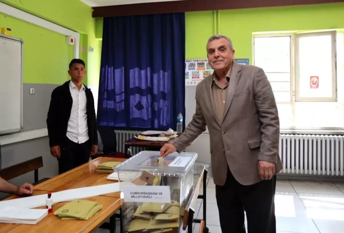 Şanlıurfa Büyükşehir Belediye Başkanı Zeynel Abidin Beyazgül Oyunu Kullandı