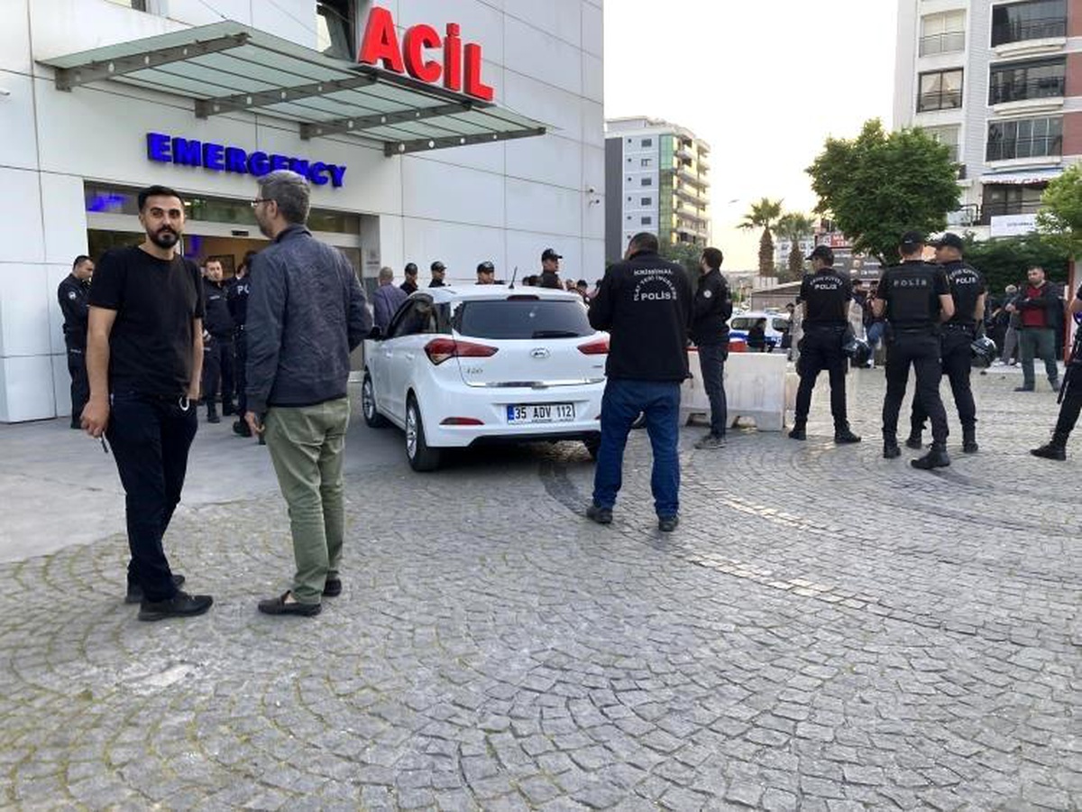 İzmir Bayraklı\'da Silahlı Bıçaklı Kavga: 3 Yaralı