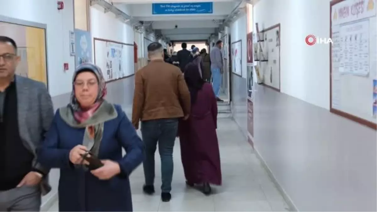 Erzincanda oy verme işlemi sabah erken saatlerde başladı