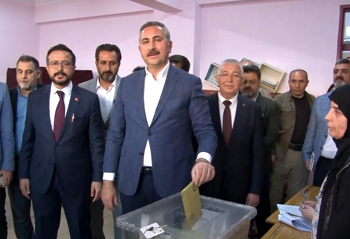 Abdulhamit Gül, Gaziantepte oy kullandı