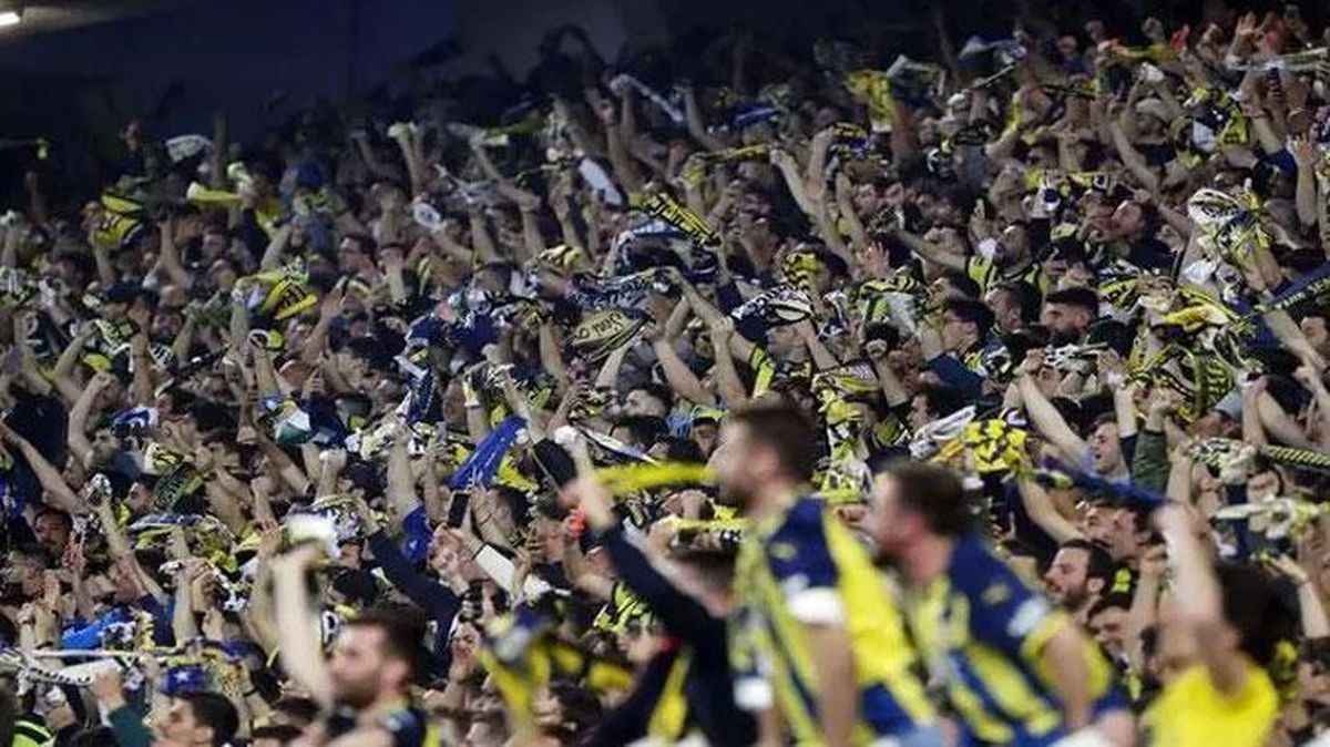 Oy pusulasına not yazan Fenerbahçe taraftarına tepkiler çığ gibi