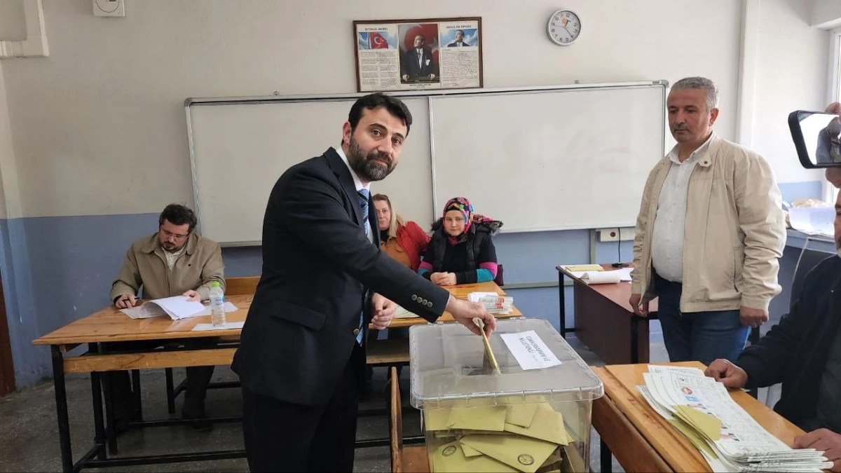 Karabük\'te Cumhurbaşkanı Seçimi ve 28. Dönem Milletvekili Genel Seçimine Yoğun Katılım