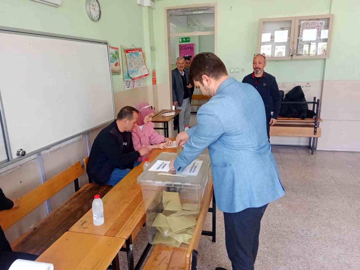 Manisada Seçimler Başladı