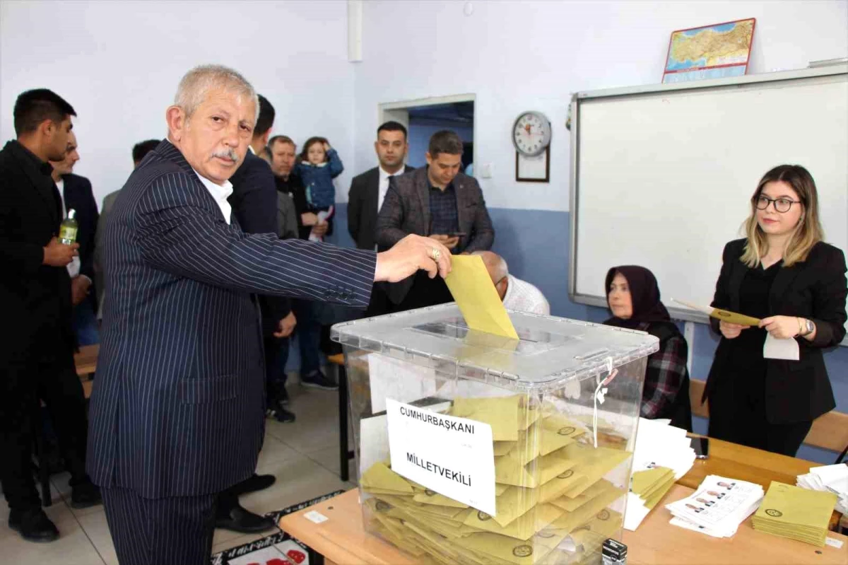 MHP Amasya milletvekili adayı Mehmet Sarı\'dan seçim açıklaması