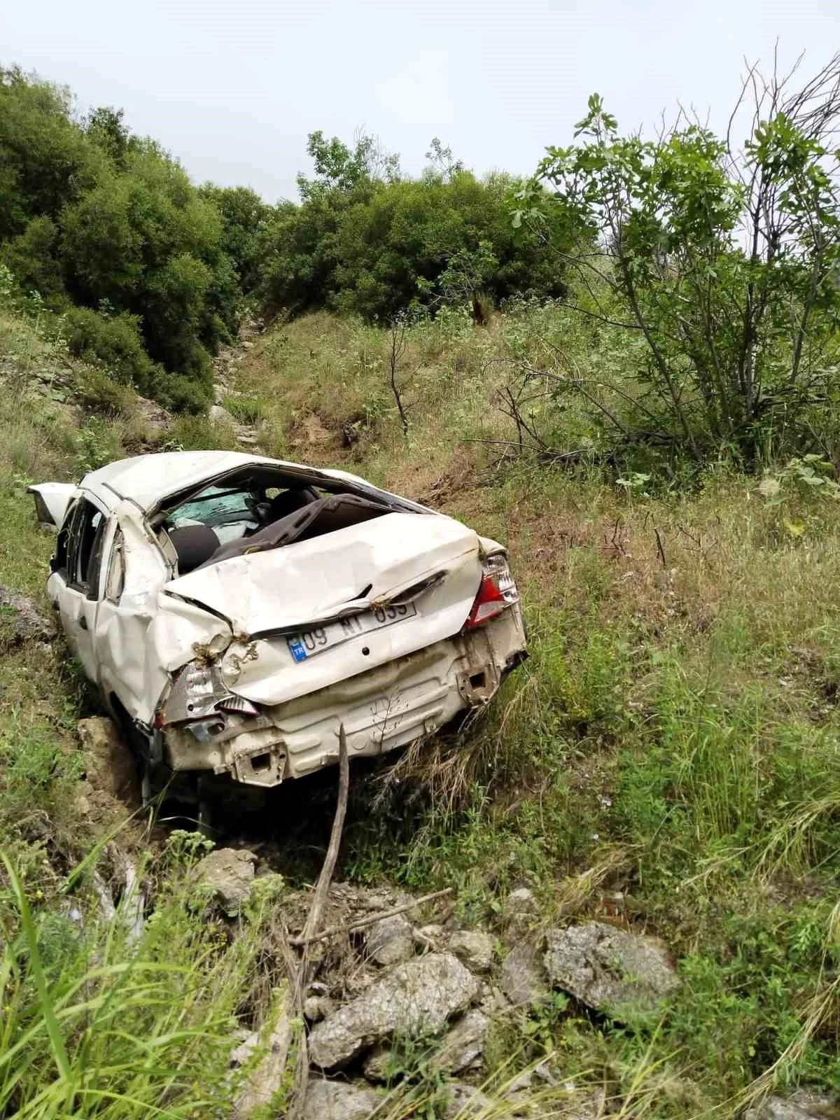 Aydın Nazilli\'de Otomobil Kazası: 2 Kişi Hayatını Kaybetti
